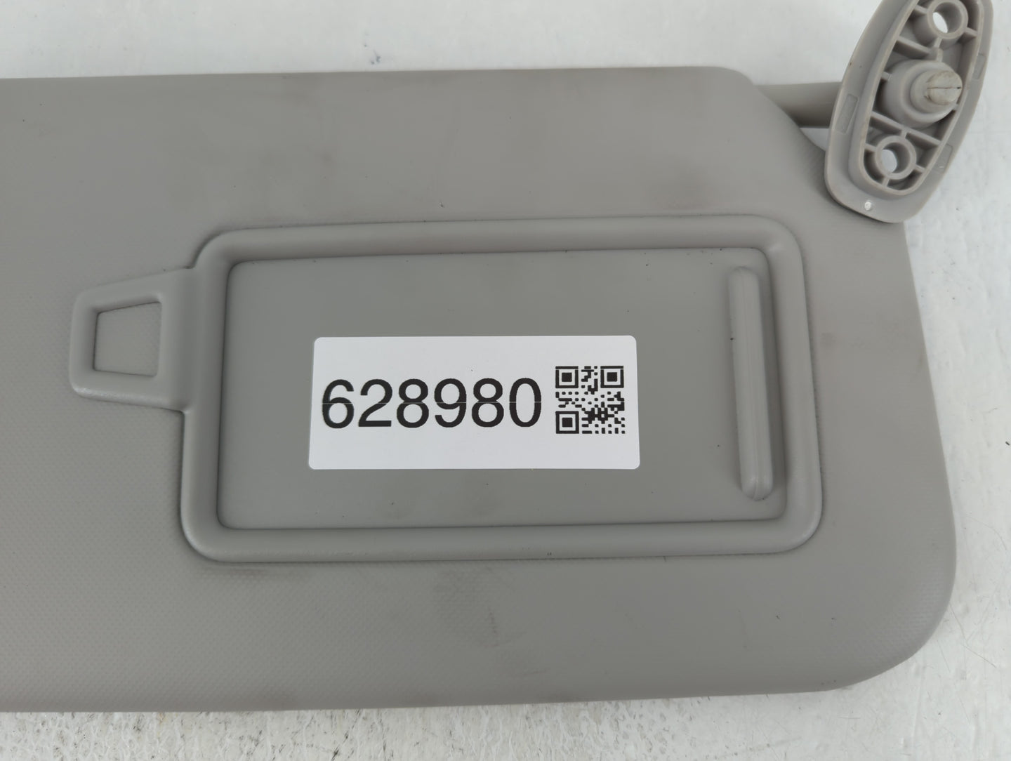 2020-2021 Kia Soul Sun Visor Shade Replacement Passenger Right Mirror Fits Fits 2020 2021 OEM Used Auto Parts - Oemusedautop