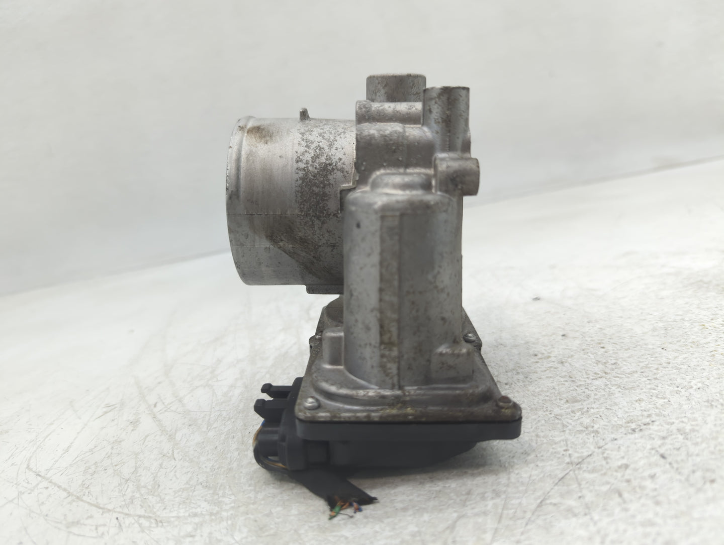 2020-2021 Kia Soul Throttle Body P/N:35100-2E410 Fits Fits 2020 2021 2022 OEM Used Auto Parts - Oemusedautoparts1.com