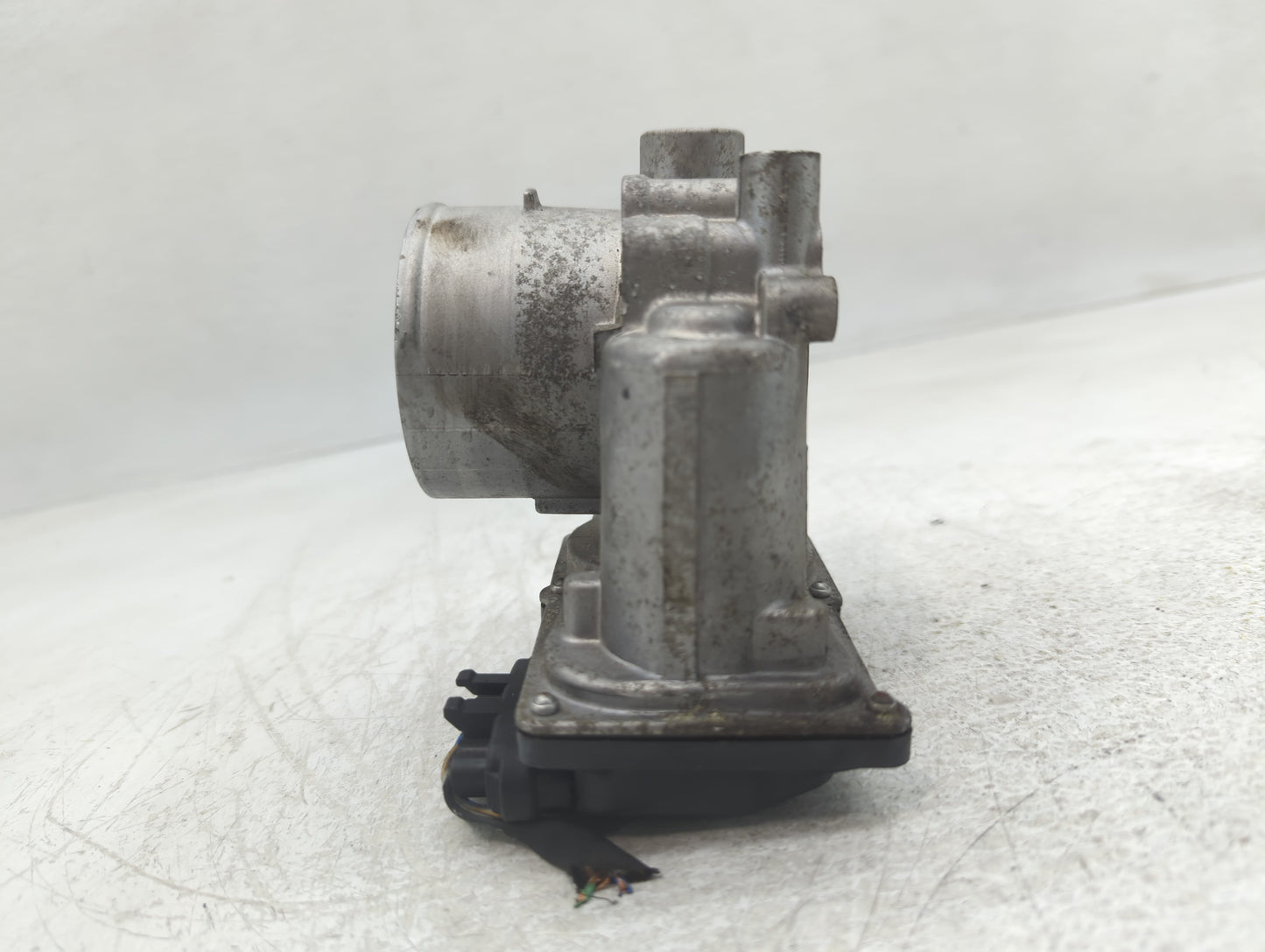 2020-2021 Kia Soul Throttle Body P/N:35100-2E410 Fits Fits 2020 2021 2022 OEM Used Auto Parts - Oemusedautoparts1.com