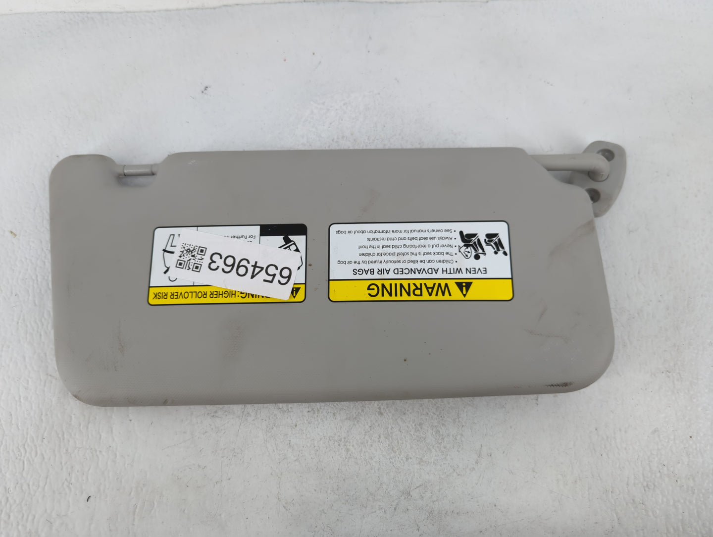 2020-2021 Kia Soul Sun Visor Shade Replacement Driver Left Mirror Fits Fits 2020 2021 OEM Used Auto Parts - Oemusedautoparts