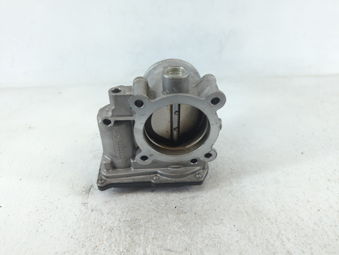 2020-2021 Kia Soul Throttle Body P/N:35100-2E410 Fits Fits 2020 2021 2022 OEM Used Auto Parts - Oemusedautoparts1.com