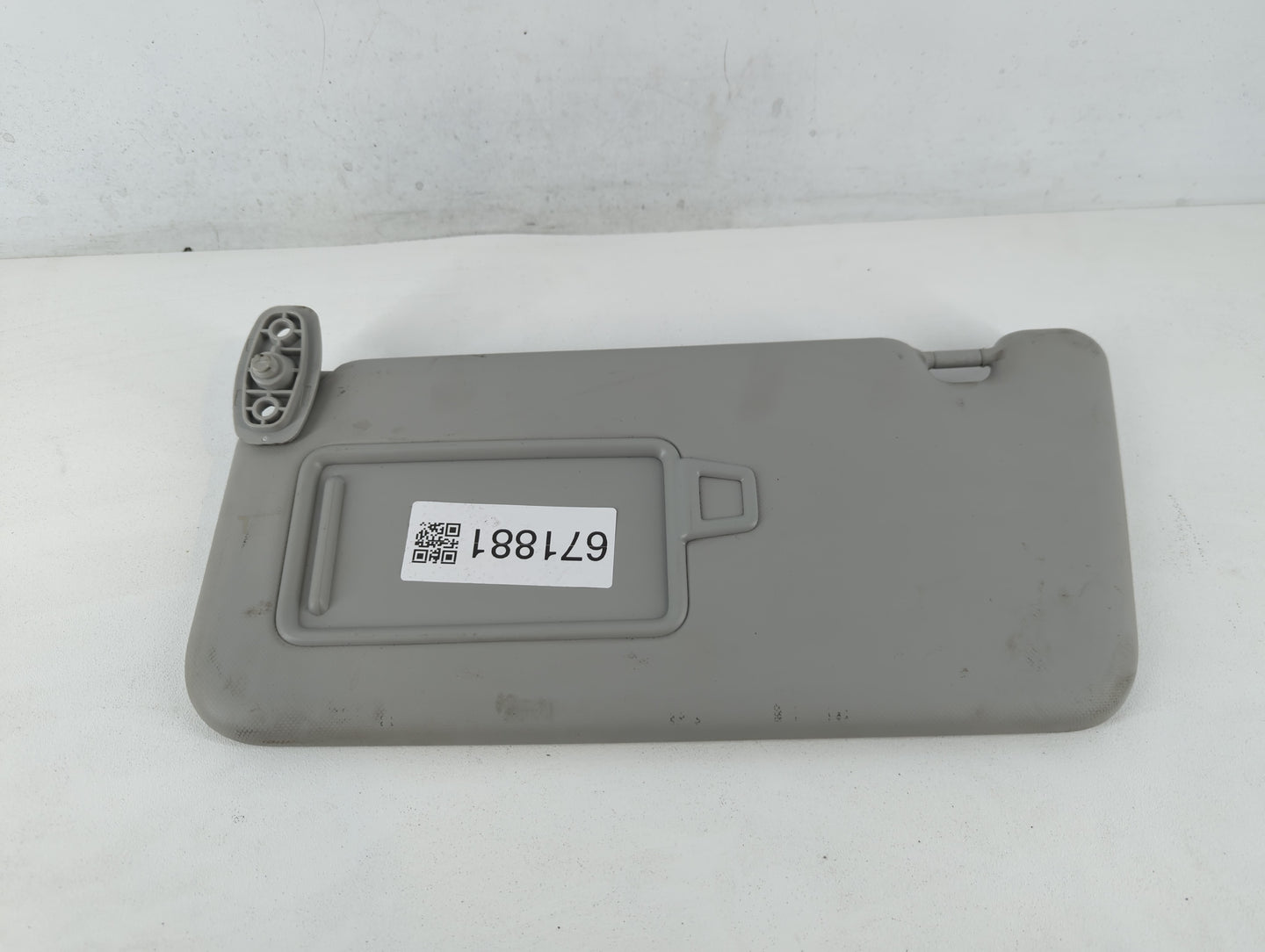 2020-2021 Kia Soul Sun Visor Shade Replacement Driver Left Mirror Fits Fits 2020 2021 OEM Used Auto Parts - Oemusedautoparts