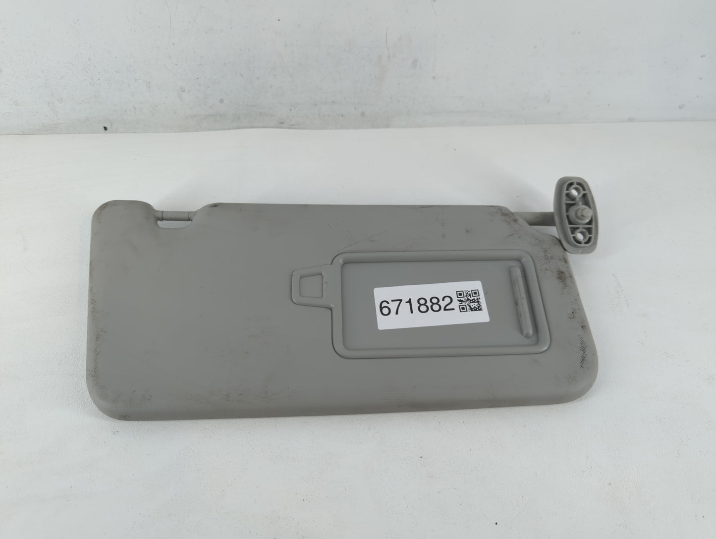 2020-2021 Kia Soul Sun Visor Shade Replacement Passenger Right Mirror Fits Fits 2020 2021 OEM Used Auto Parts - Oemusedautop