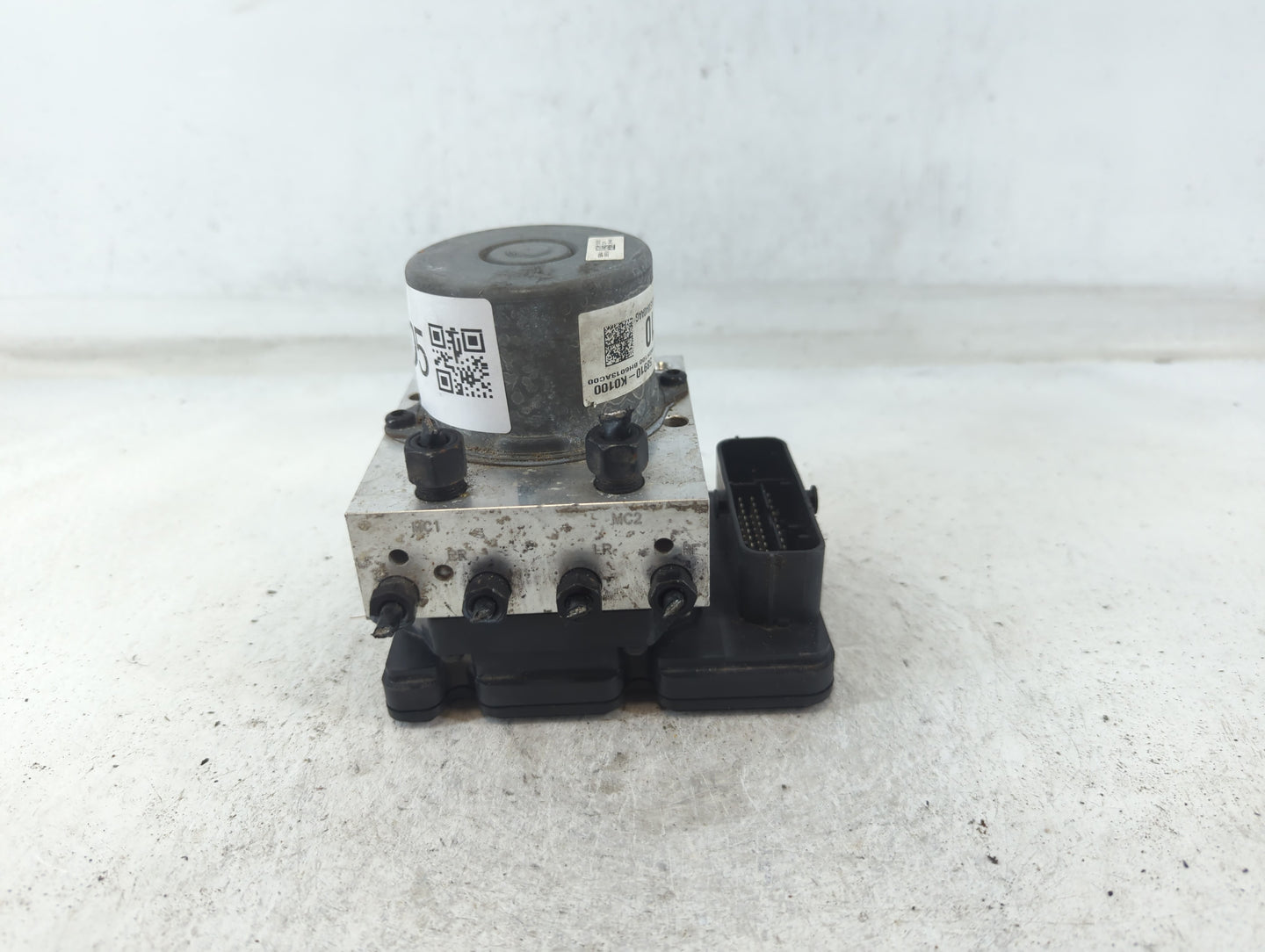 2020-2021 Kia Soul ABS Pump Control Module Replacement P/N:58910-K0100 Fits Fits 2020 2021 OEM Used Auto Parts - Oemusedauto