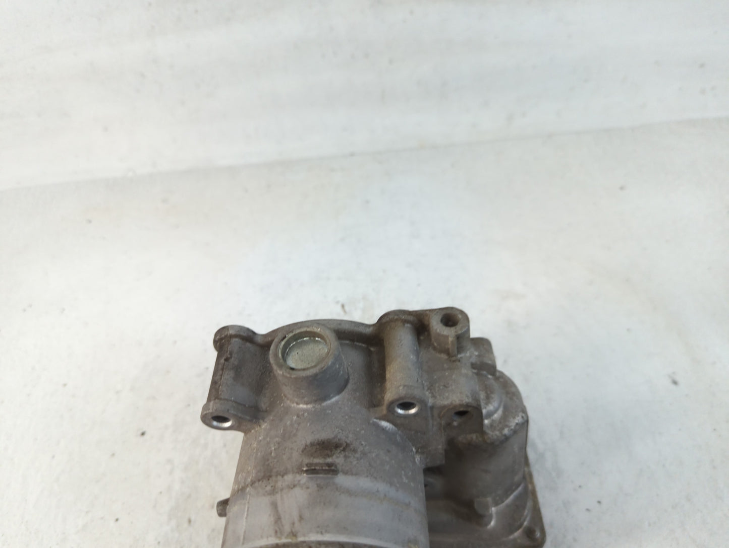 2020-2021 Kia Soul Throttle Body P/N:35100-2E410 Fits Fits 2020 2021 2022 OEM Used Auto Parts - Oemusedautoparts1.com