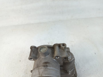 2020-2021 Kia Soul Throttle Body P/N:35100-2E410 Fits Fits 2020 2021 2022 OEM Used Auto Parts