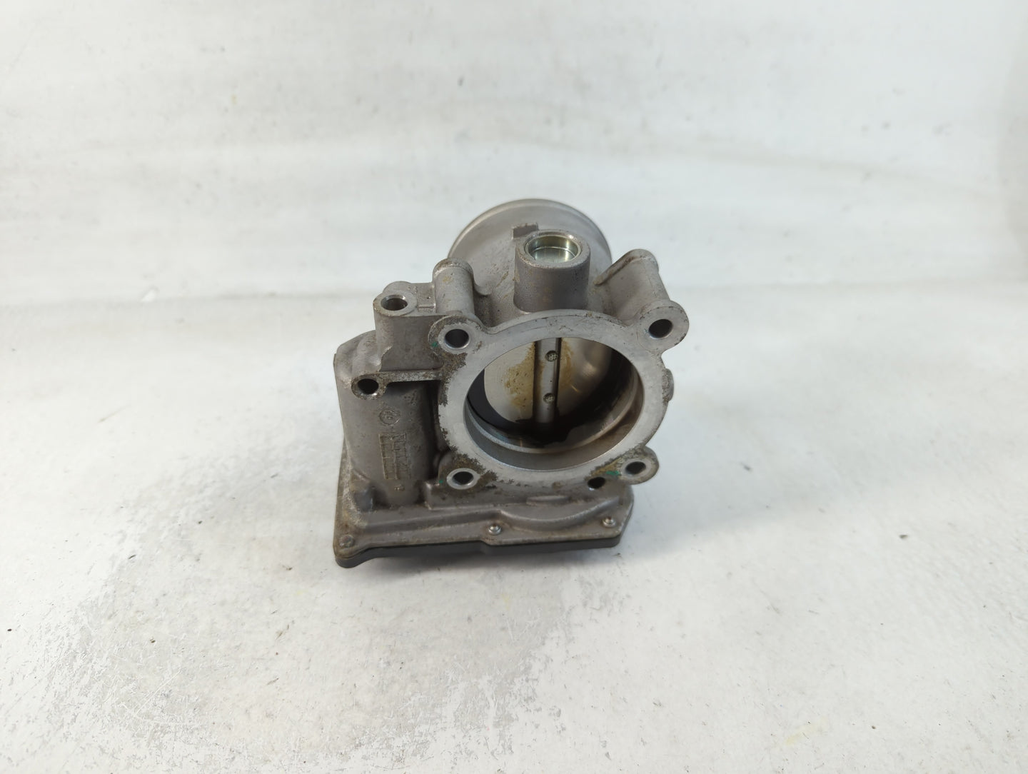 2020-2021 Kia Soul Throttle Body P/N:35100-2E410 Fits Fits 2020 2021 2022 OEM Used Auto Parts - Oemusedautoparts1.com