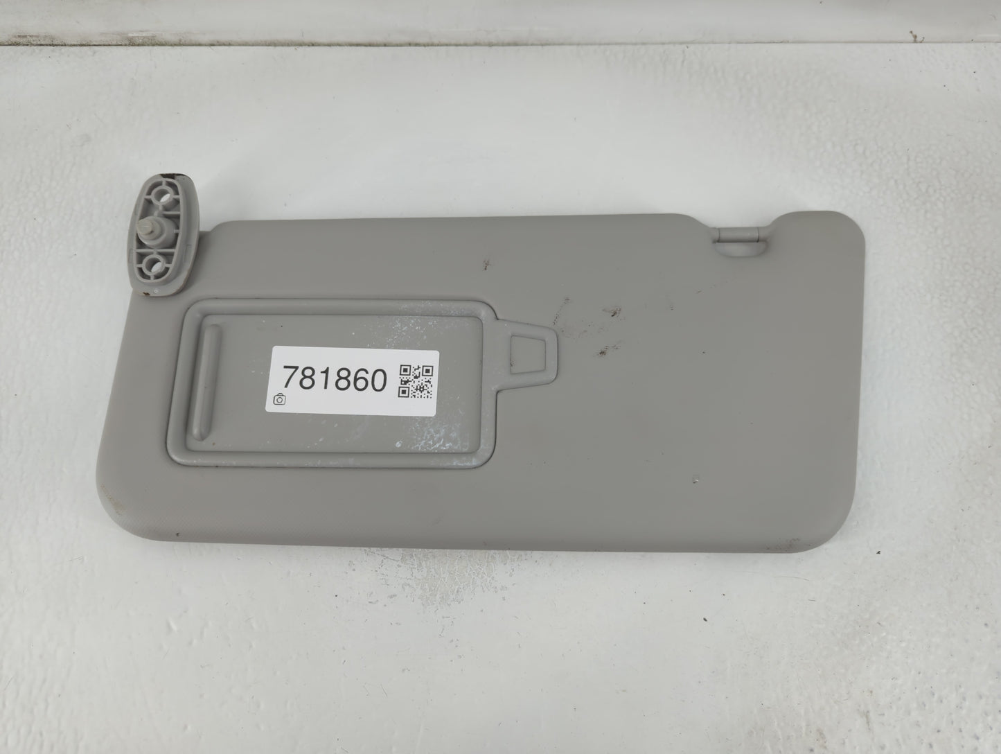 2020-2021 Kia Soul Sun Visor Shade Replacement Passenger Right Mirror Fits Fits 2020 2021 OEM Used Auto Parts - Oemusedautop