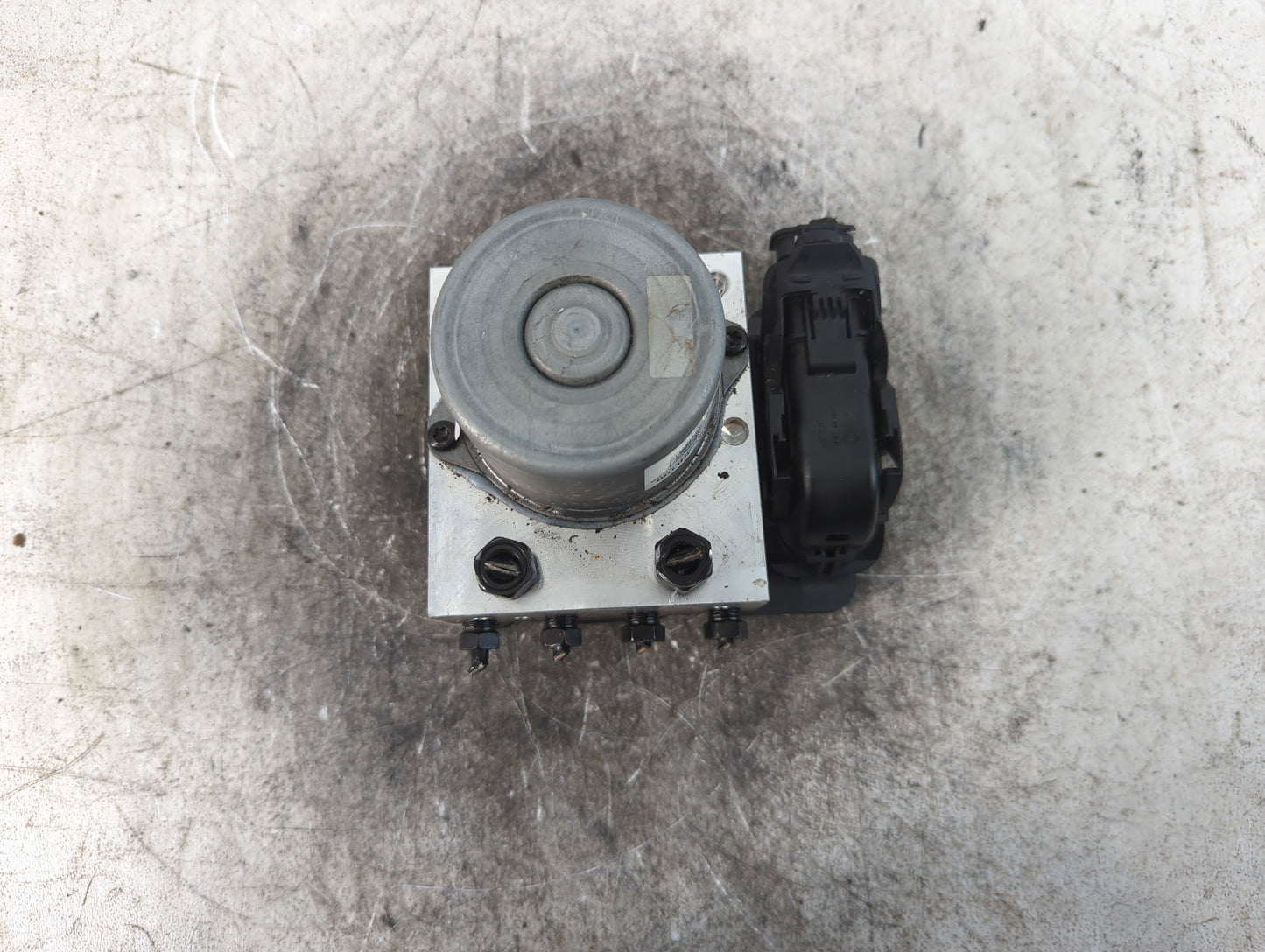 2020-2021 Kia Soul ABS Pump Control Module Replacement P/N:58910-K0100 Fits Fits 2020 2021 OEM Used Auto Parts - Oemusedauto