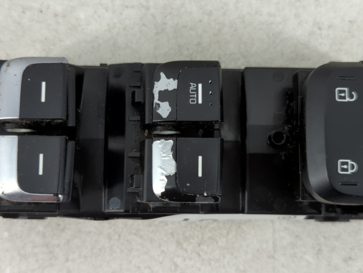 2017-2021 Kia Sportage Master Power Window Switch Replacement Driver Side Left P/N:93570-D9020 Fits Fits 2017 2018 2019 2020