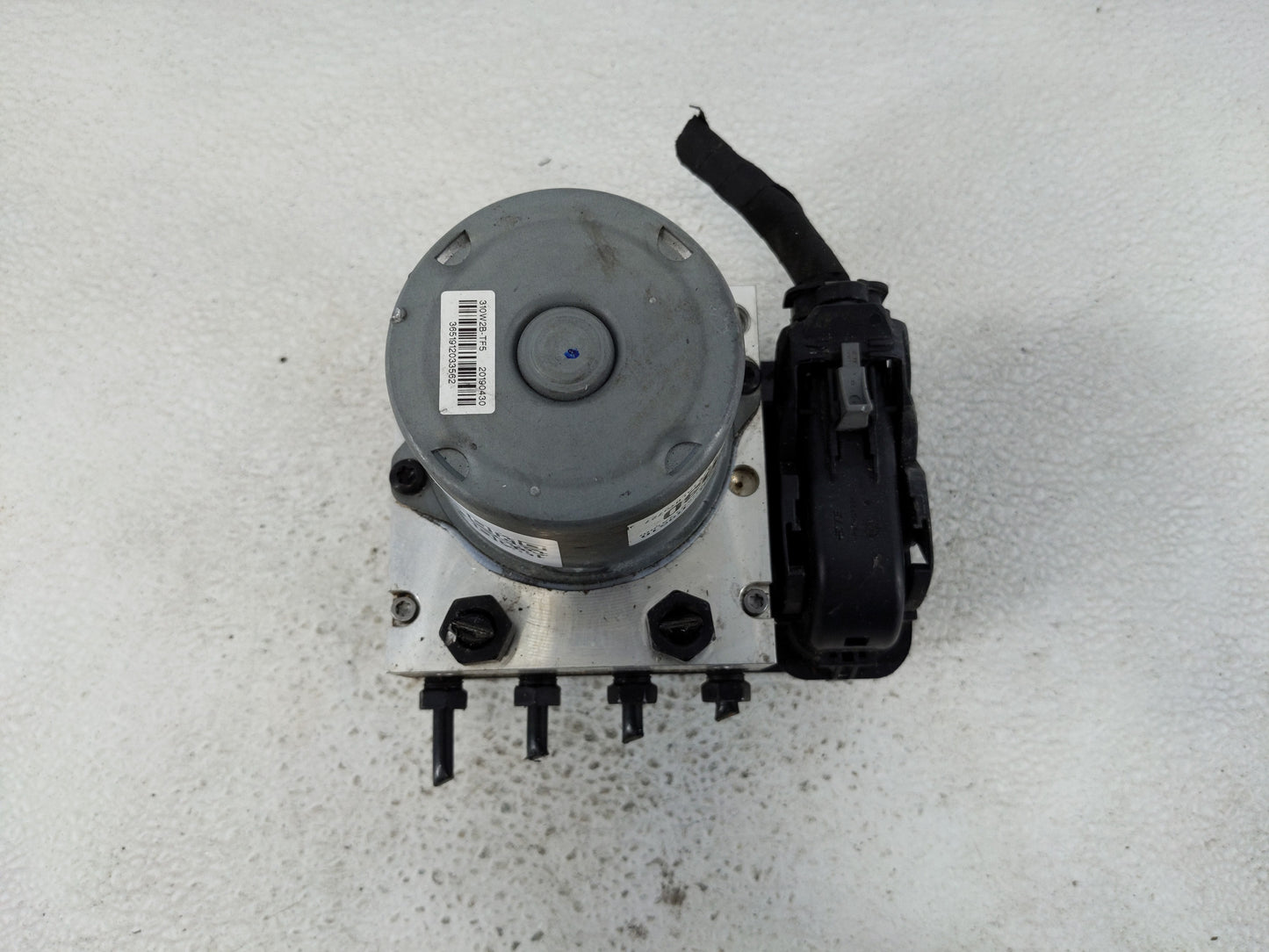 2020-2021 Kia Sportage ABS Pump Control Module Replacement P/N:58920-D9510 Fits Fits 2020 2021 OEM Used Auto Parts - Oemused