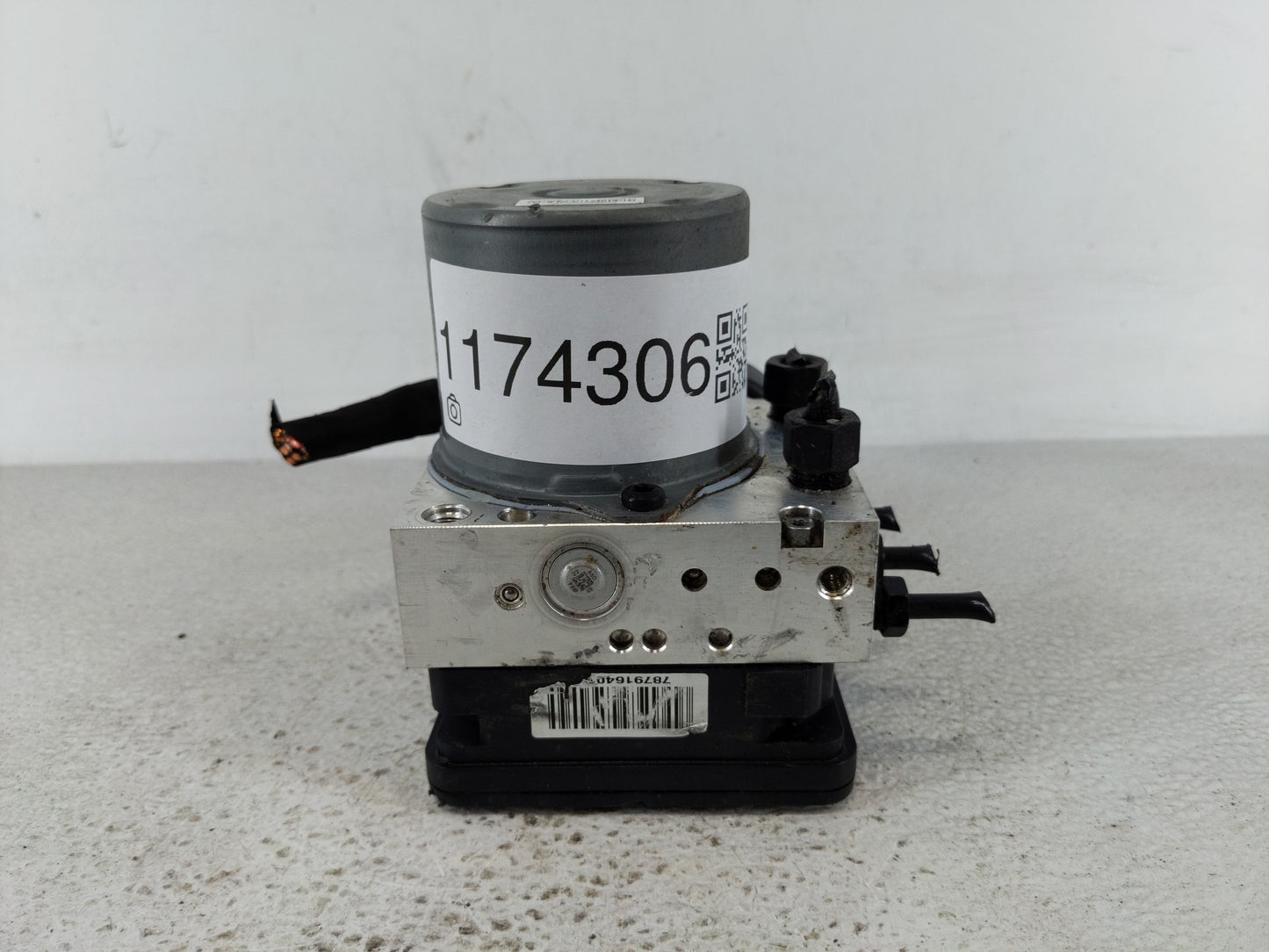2020-2021 Kia Sportage ABS Pump Control Module Replacement P/N:58920-D9510 Fits Fits 2020 2021 OEM Used Auto Parts - Oemused