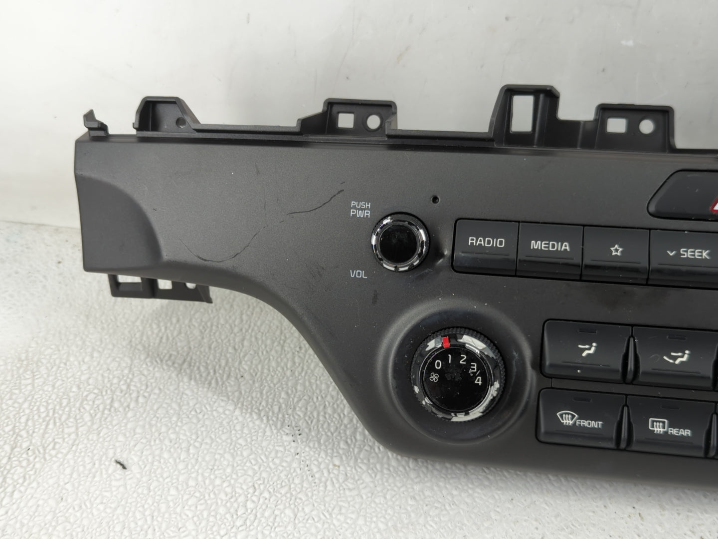 2020-2021 Kia Sportage Climate Control Module Temperature AC/Heater Replacement Fits Fits 2020 2021 OEM Used Auto Parts - Oe