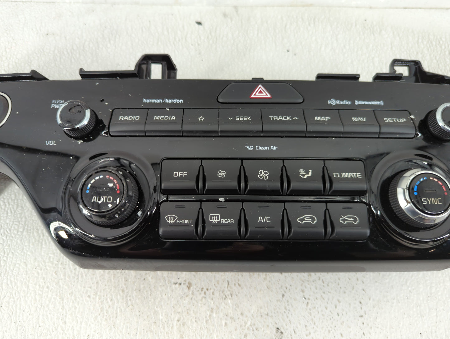 2020-2021 Kia Sportage Climate Control Module Temperature AC/Heater Replacement P/N:97250-D9CC0AHV Fits Fits 2020 2021 OEM U