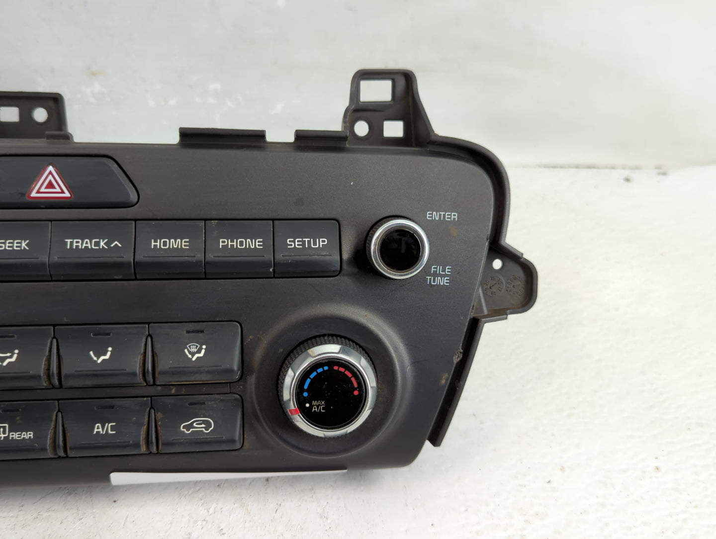2020 Kia Sportage Radio AM FM Cd Player Receiver Replacement P/N:T19071BWK11A0000IT3 97250-D9AB0AK5 Fits OEM Used Auto Parts
