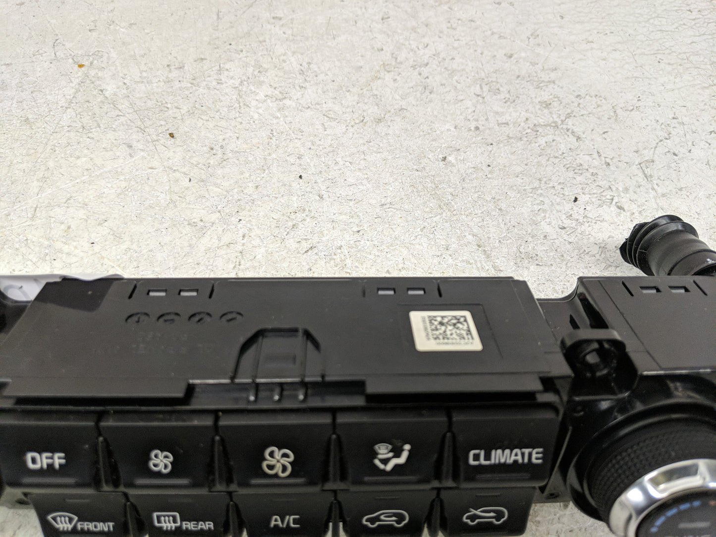 2020-2021 Kia Sportage Climate Control Module Temperature AC/Heater Replacement P/N:97250D9CC0AK5 Fits Fits 2020 2021 OEM Us