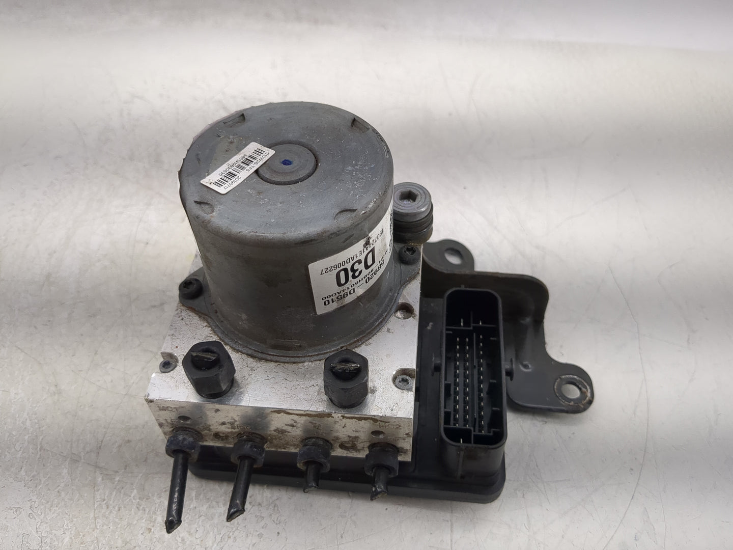 2020-2021 Kia Sportage ABS Pump Control Module Replacement P/N:58920-D9510 Fits Fits 2020 2021 OEM Used Auto Parts - Oemused