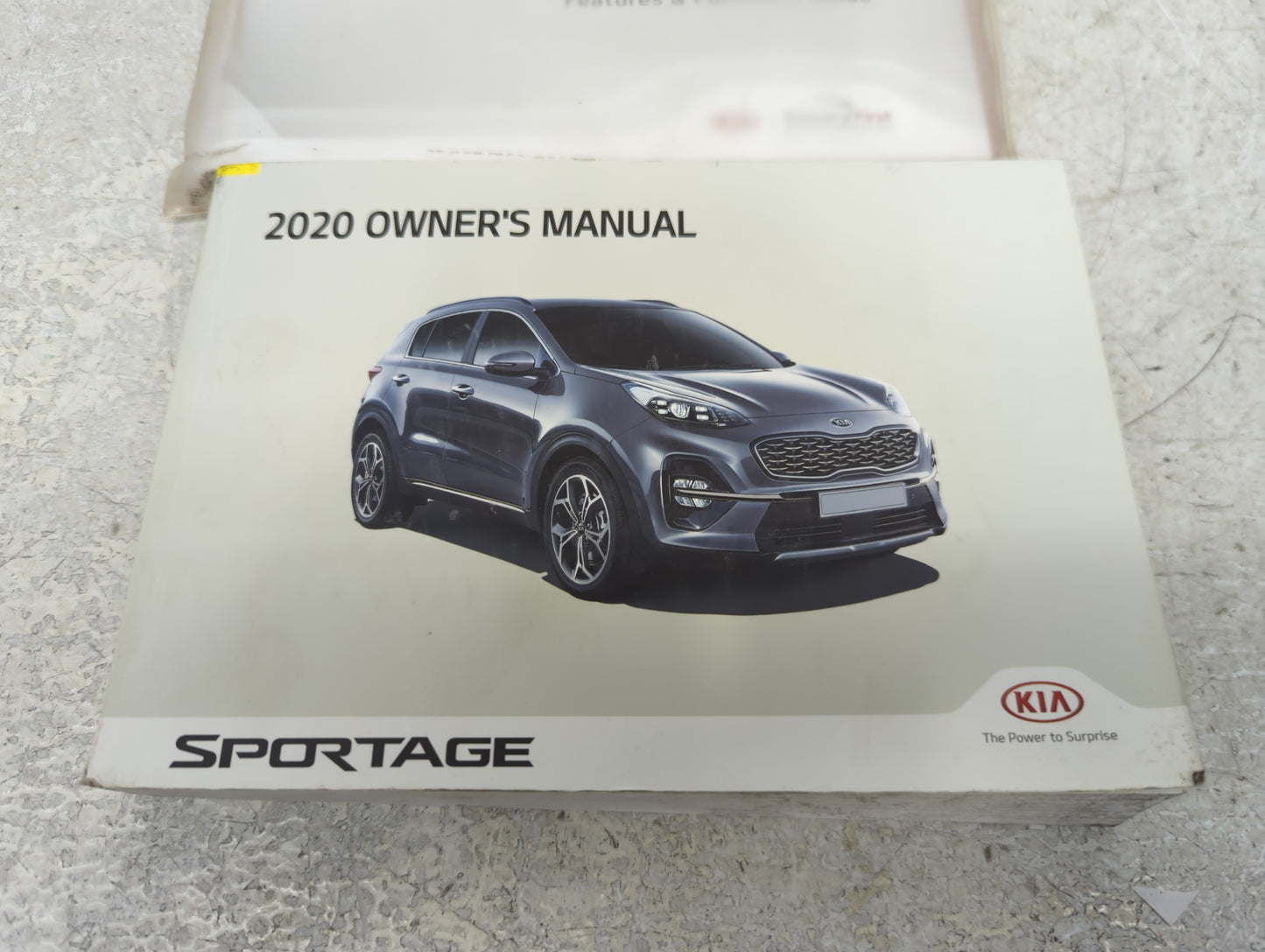 2020 Kia Sportage Owners Manual Book Guide P/N:LD9O-EU97E OEM Used Auto Parts - Oemusedautoparts1.com