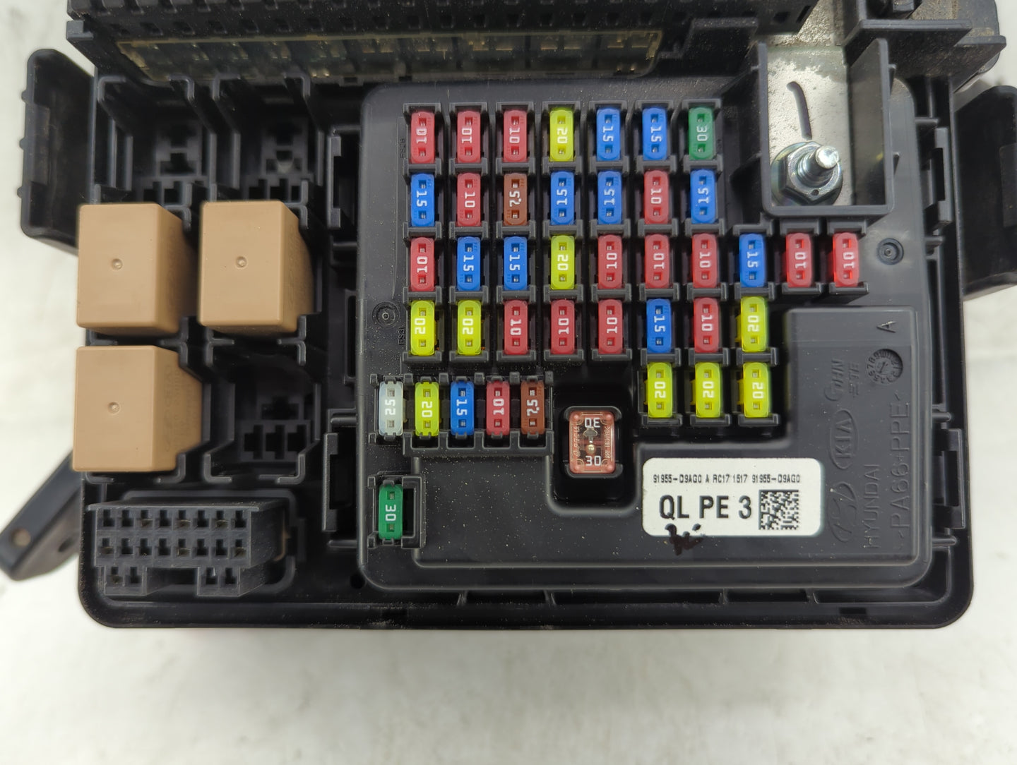2020-2021 Kia Sportage Fusebox Fuse Box Panel Relay Module P/N:914F0D9180 Fits Fits 2020 2021 OEM Used Auto Parts - Oemuseda