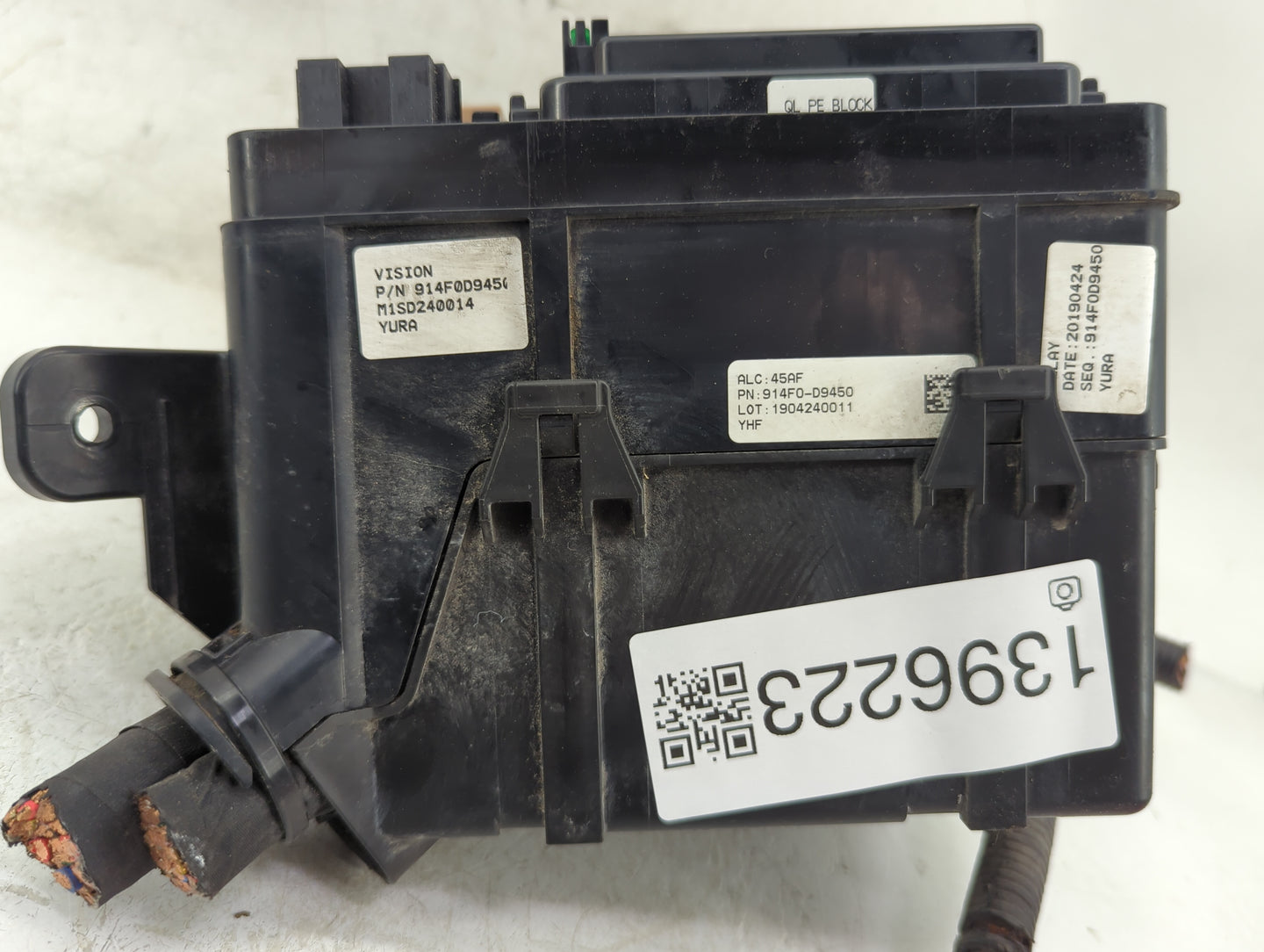 2020-2021 Kia Sportage Fusebox Fuse Box Panel Relay Module P/N:914F0D9180 Fits Fits 2020 2021 OEM Used Auto Parts - Oemuseda