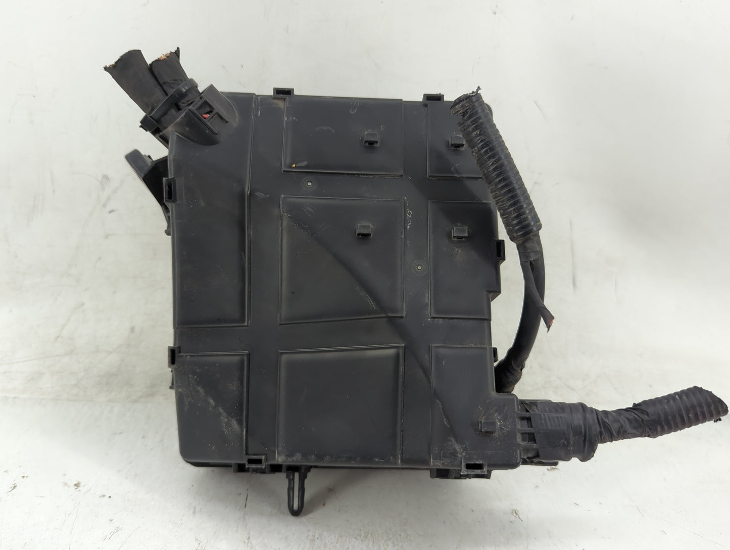 2020-2021 Kia Sportage Fusebox Fuse Box Panel Relay Module P/N:914F0D9180 Fits Fits 2020 2021 OEM Used Auto Parts - Oemuseda