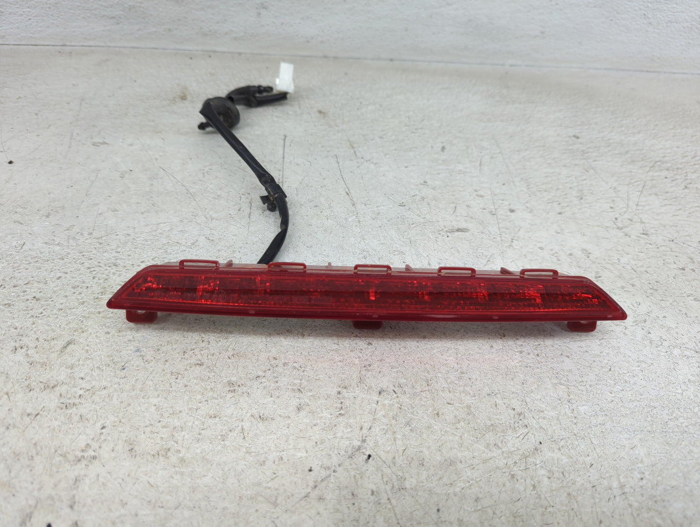 2020 Kia Sportage Third Brake Light Tail Light P/N:92700-D9000 Fits OEM Used Auto Parts - Oemusedautoparts1.com