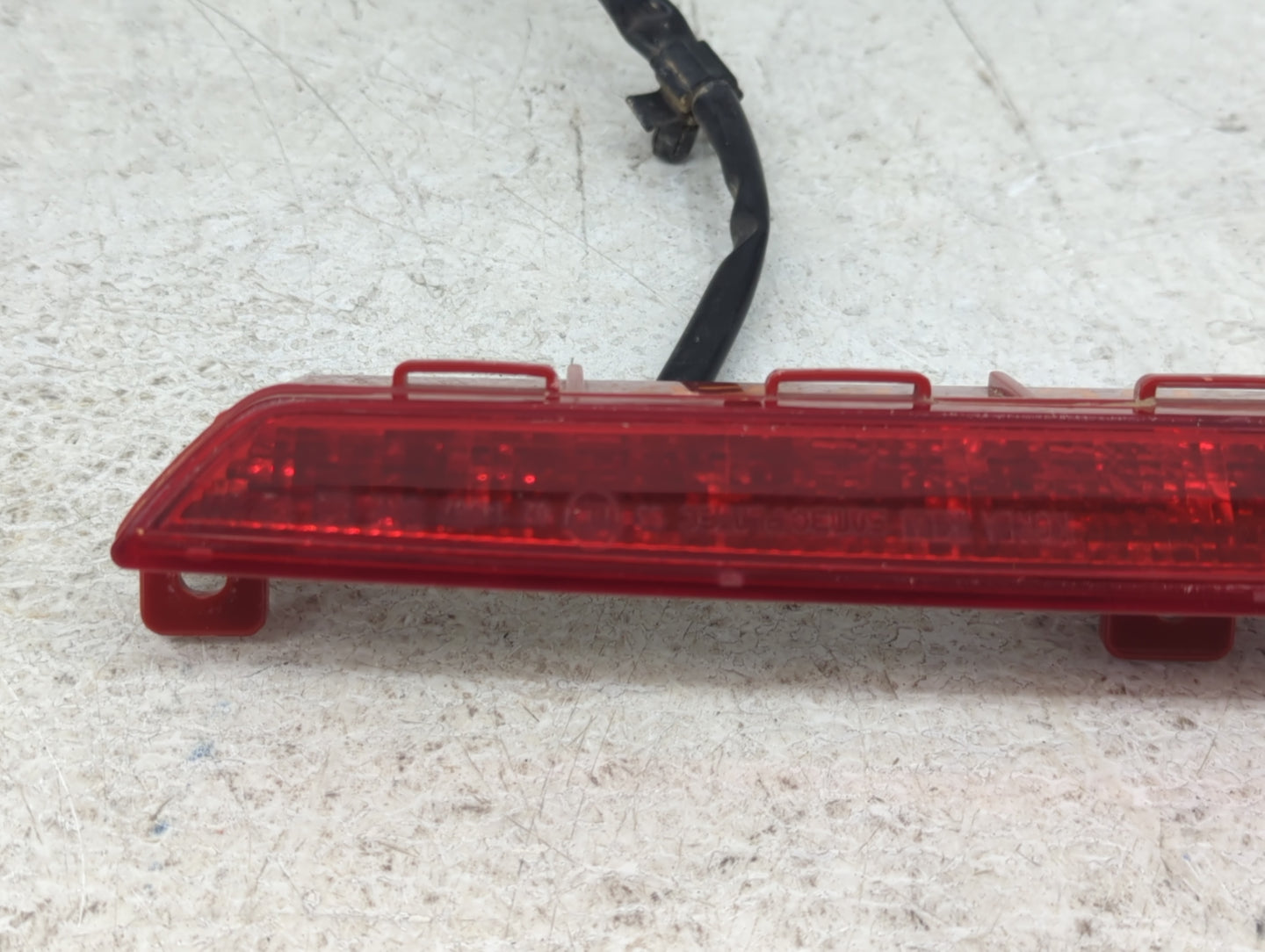 2020 Kia Sportage Third Brake Light Tail Light P/N:92700-D9000 Fits OEM Used Auto Parts - Oemusedautoparts1.com