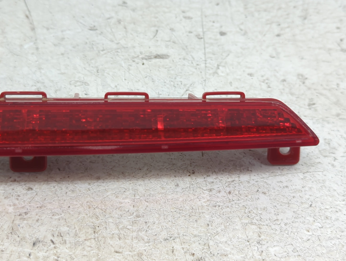 2020 Kia Sportage Third Brake Light Tail Light P/N:92700-D9000 Fits OEM Used Auto Parts - Oemusedautoparts1.com