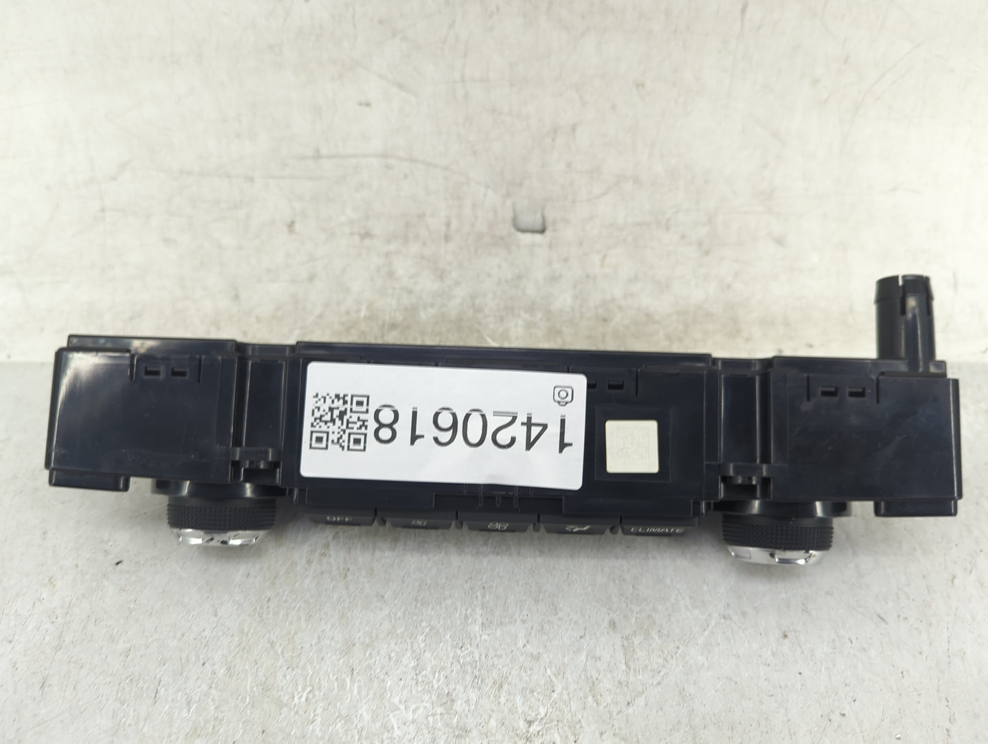 2020-2021 Kia Sportage Climate Control Module Temperature AC/Heater Replacement Fits Fits 2020 2021 OEM Used Auto Parts - Oe