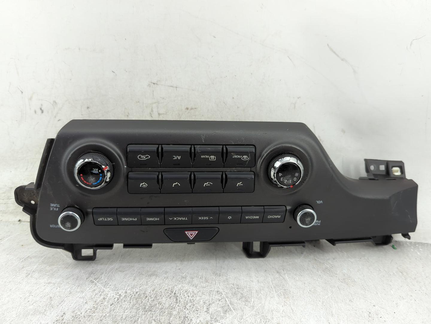 2020-2021 Kia Sportage Climate Control Module Temperature AC/Heater Replacement P/N:84745-D9100 Fits Fits 2020 2021 OEM Used