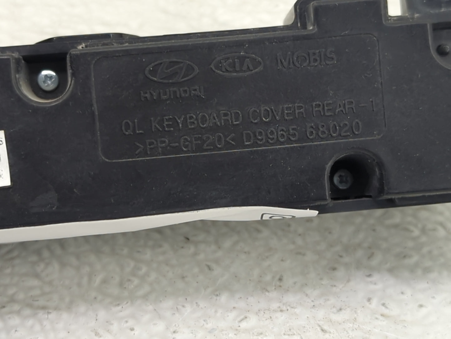 2018-2021 Kia Sportage Radio AM FM Cd Player Receiver Replacement P/N:D9965 68020 Fits Fits 2018 2019 2020 2021 OEM Used Aut