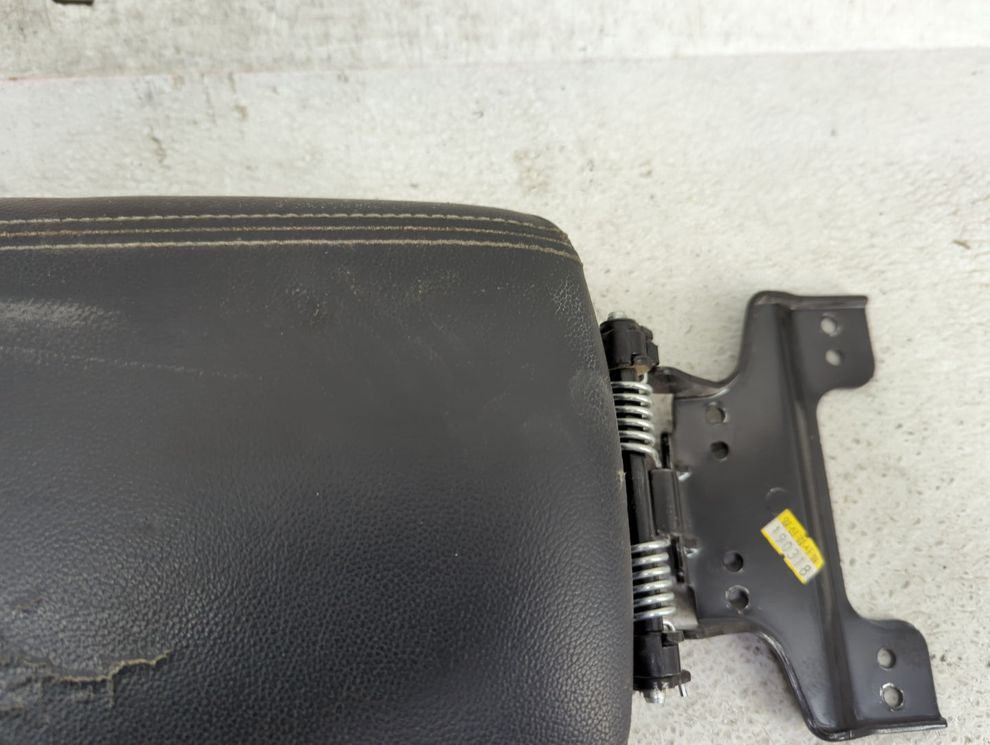 2020 Kia Sportage Center Console Armrest Cover Lid Fits OEM Used Auto Parts - Oemusedautoparts1.com