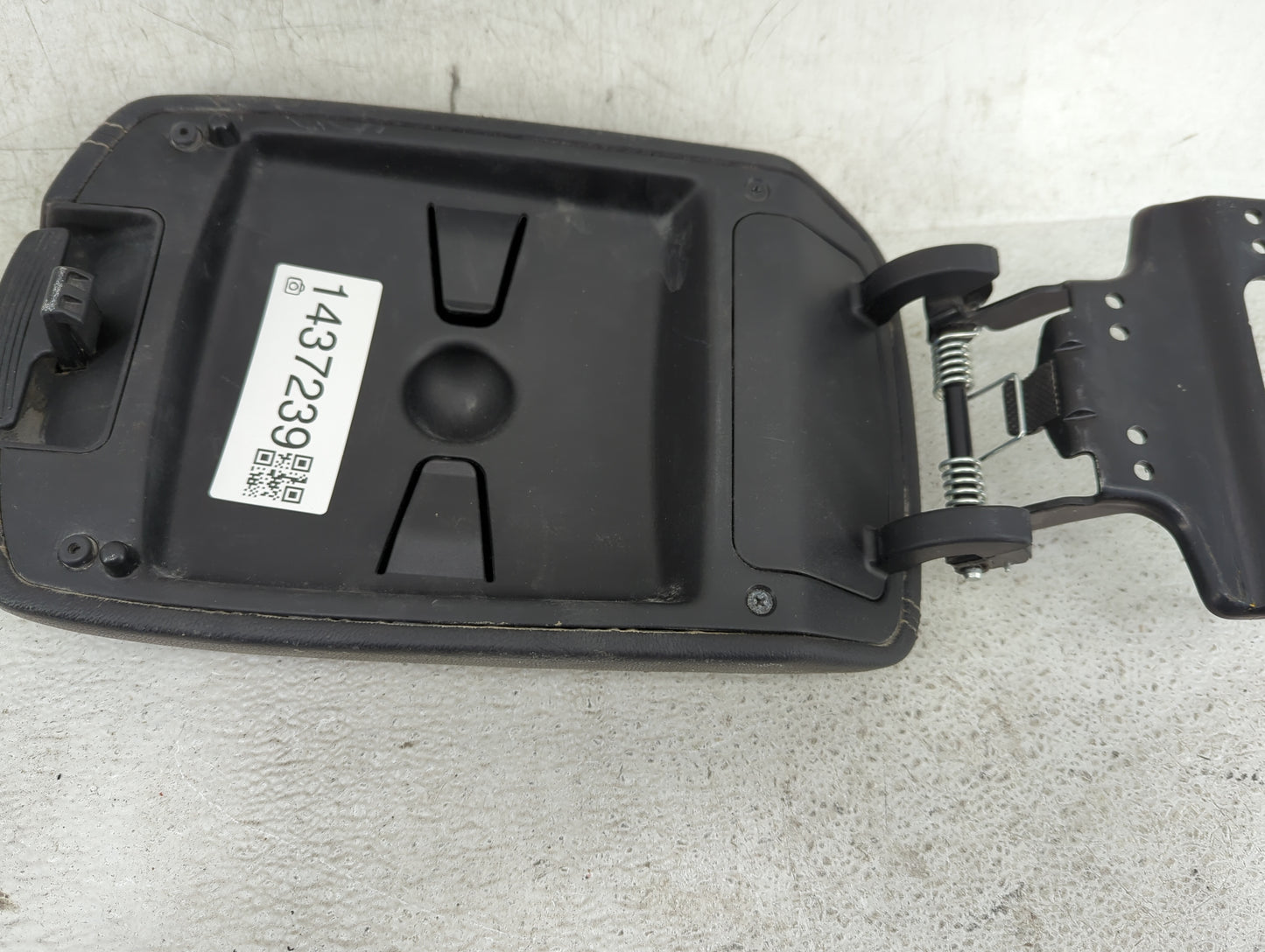 2020 Kia Sportage Center Console Armrest Cover Lid Fits OEM Used Auto Parts - Oemusedautoparts1.com