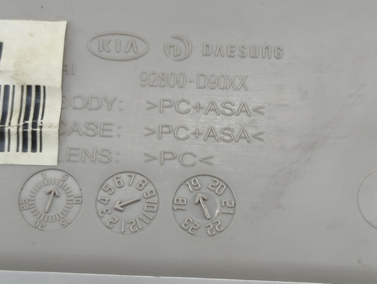 2017-2021 Kia Sportage Overhead Roof Console 1437937 - Oemusedautoparts1.com
