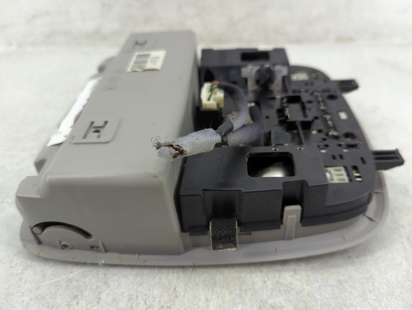 2017-2021 Kia Sportage Overhead Roof Console 1437937 - Oemusedautoparts1.com