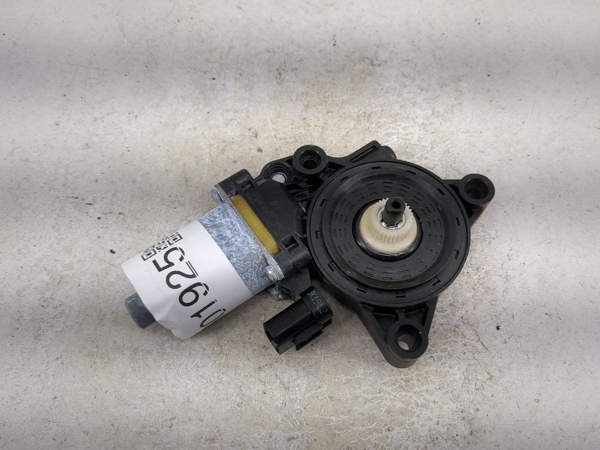 2017-2021 Kia Sportage Passenger Rear Right Power Window Motor - Oemusedautoparts1.com