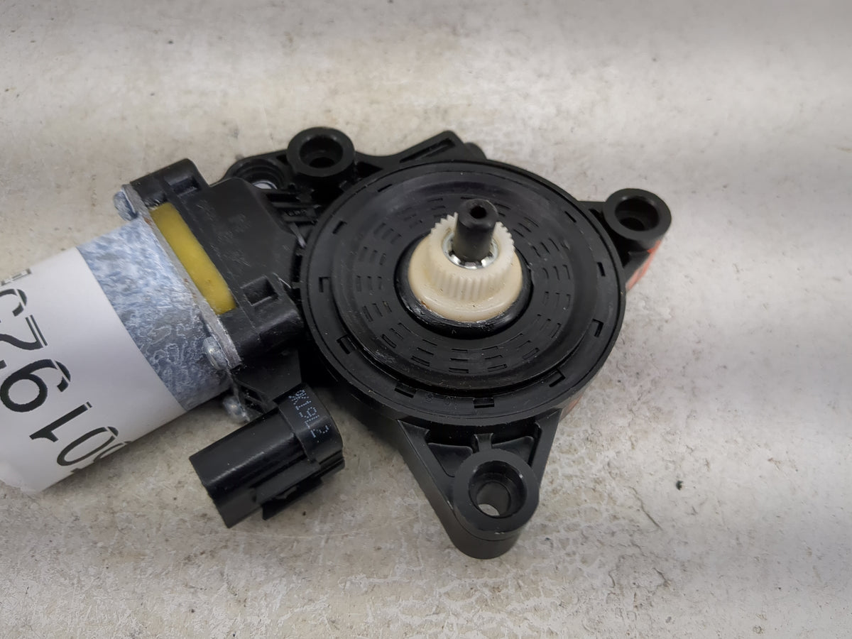 2017-2021 Kia Sportage Passenger Rear Right Power Window Motor - Oemusedautoparts1.com