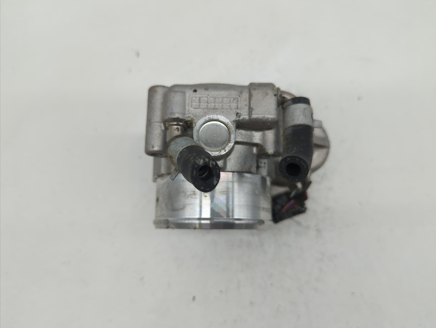 2017-2019 Kia Sportage Throttle Body P/N:35100-2G600 Fits Fits 2015 2016 2017 2018 2019 OEM Used Auto Parts - Oemusedautopar