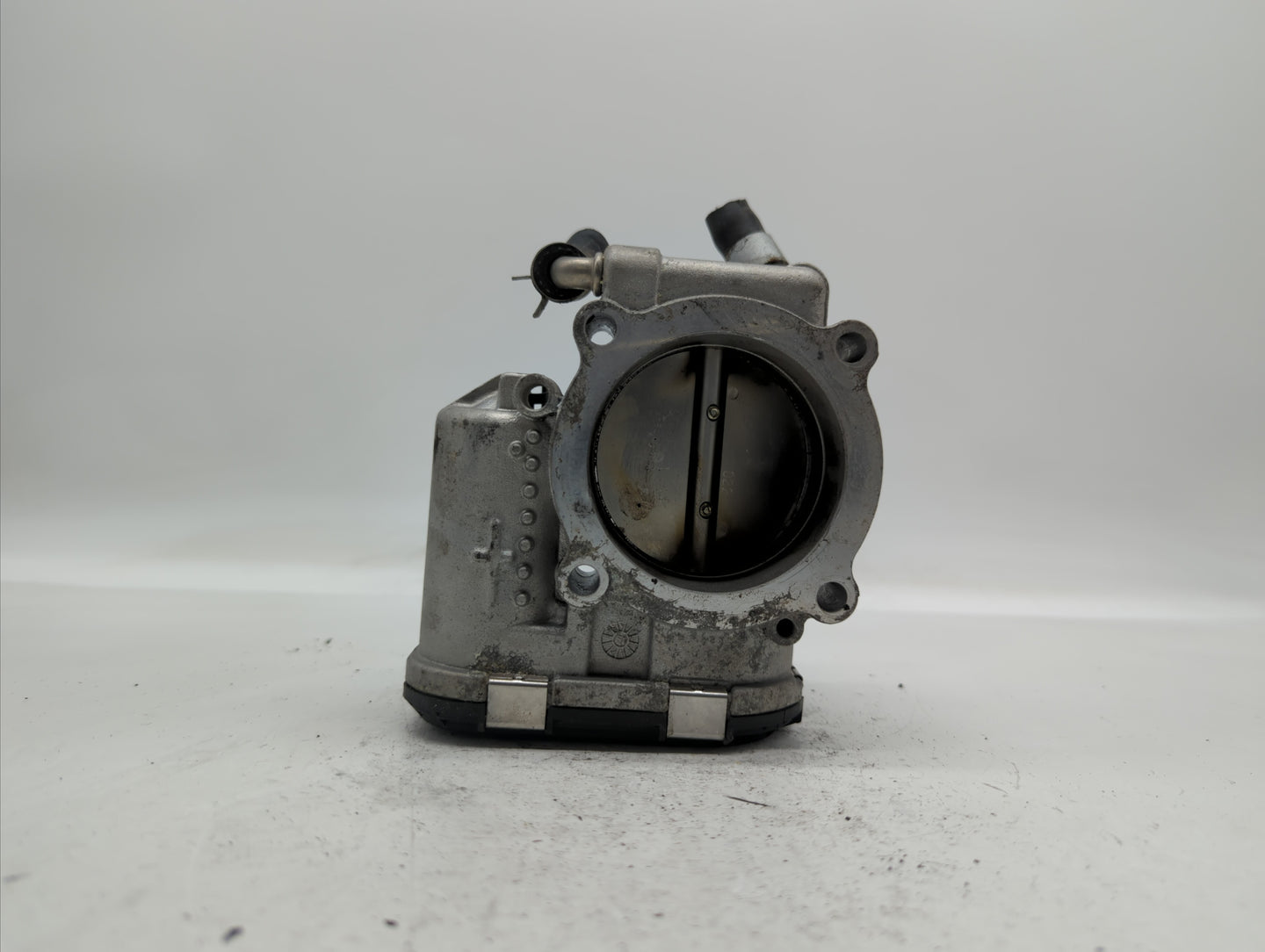 2017-2019 Kia Sportage Throttle Body P/N:35100-2G600 Fits Fits 2015 2016 2017 2018 2019 OEM Used Auto Parts - Oemusedautopar