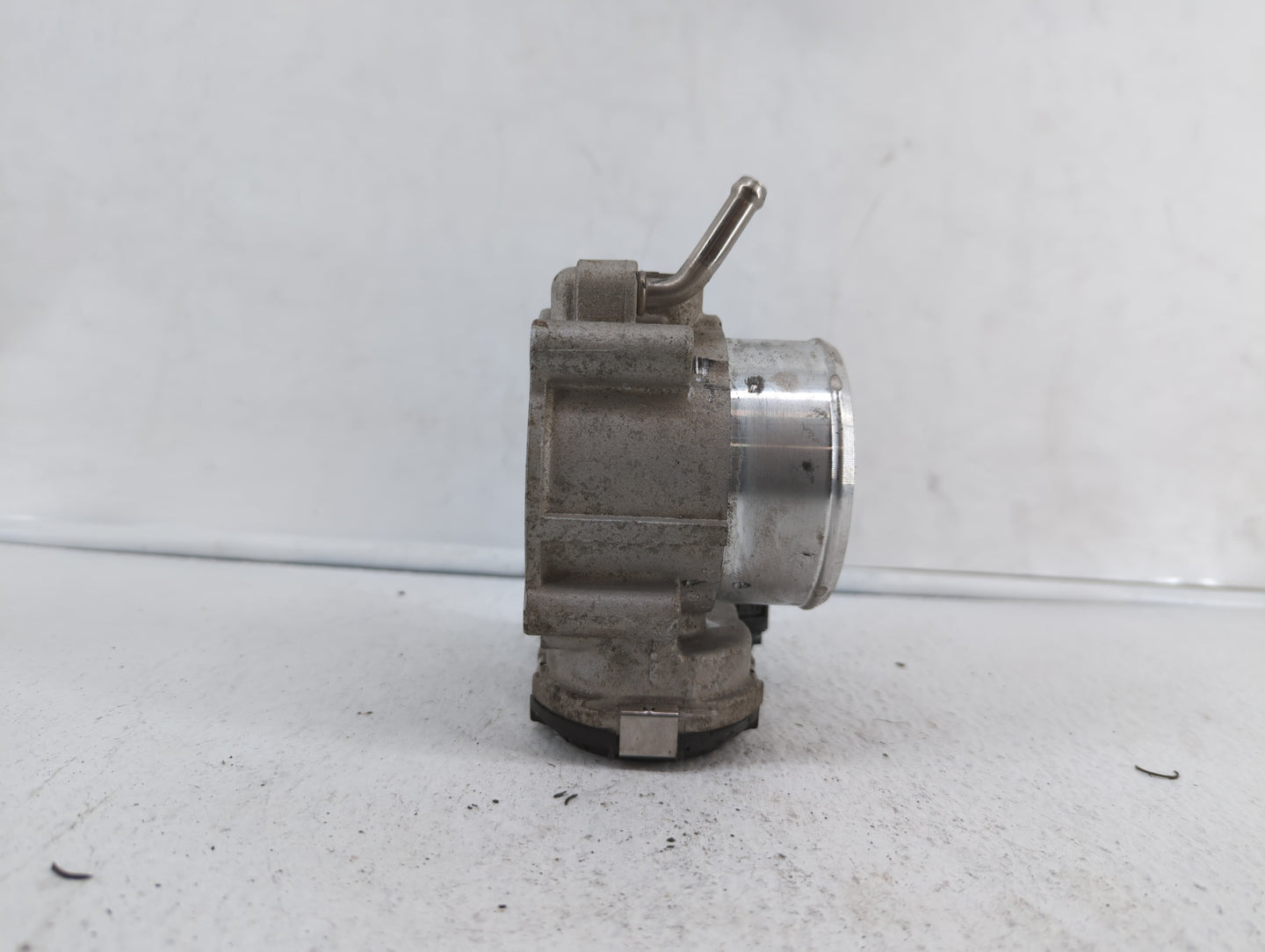 2017-2019 Kia Sportage Throttle Body P/N:0 280 750 618 35100-2G600 Fits Fits 2015 2016 2017 2018 2019 OEM Used Auto Parts - 