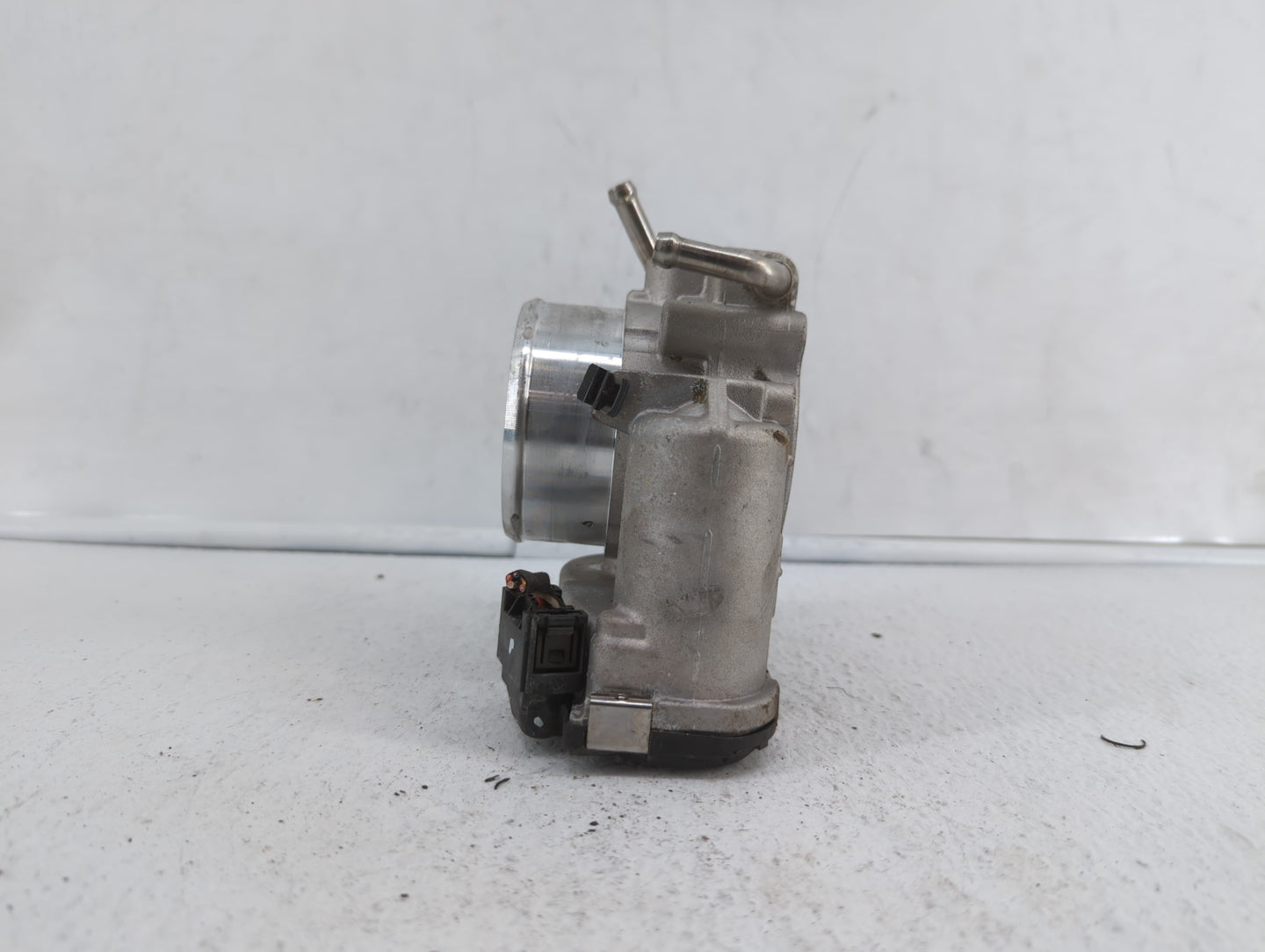 2017-2019 Kia Sportage Throttle Body P/N:0 280 750 618 35100-2G600 Fits Fits 2015 2016 2017 2018 2019 OEM Used Auto Parts - 
