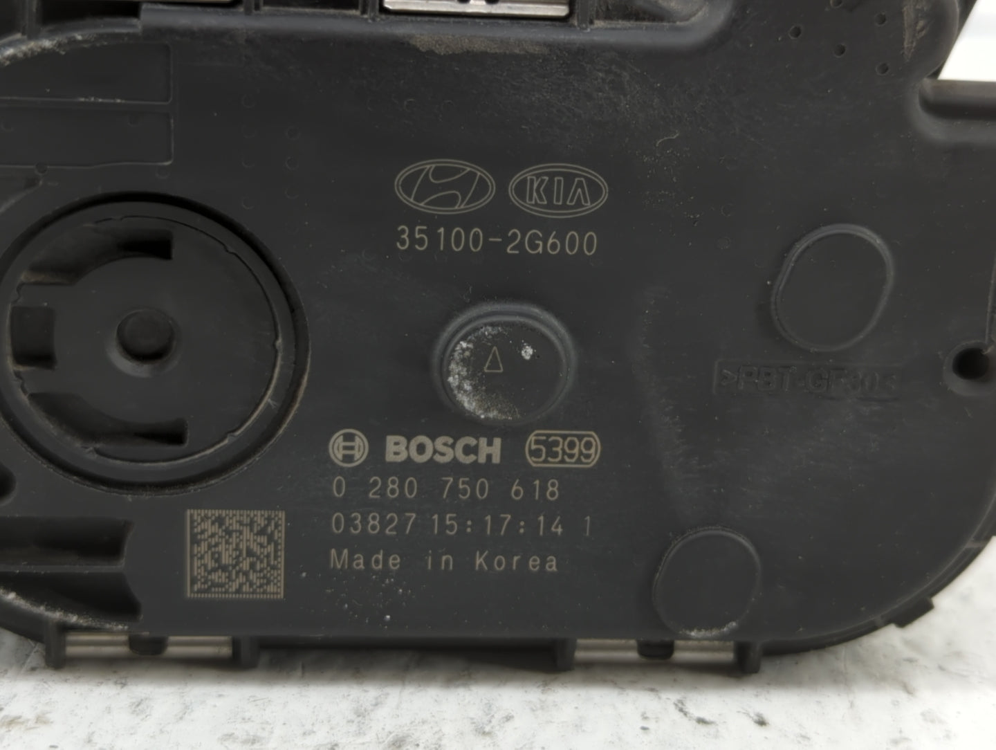 2017-2019 Kia Sportage Throttle Body P/N:0 280 750 618 35100-2G600 Fits Fits 2015 2016 2017 2018 2019 OEM Used Auto Parts - 