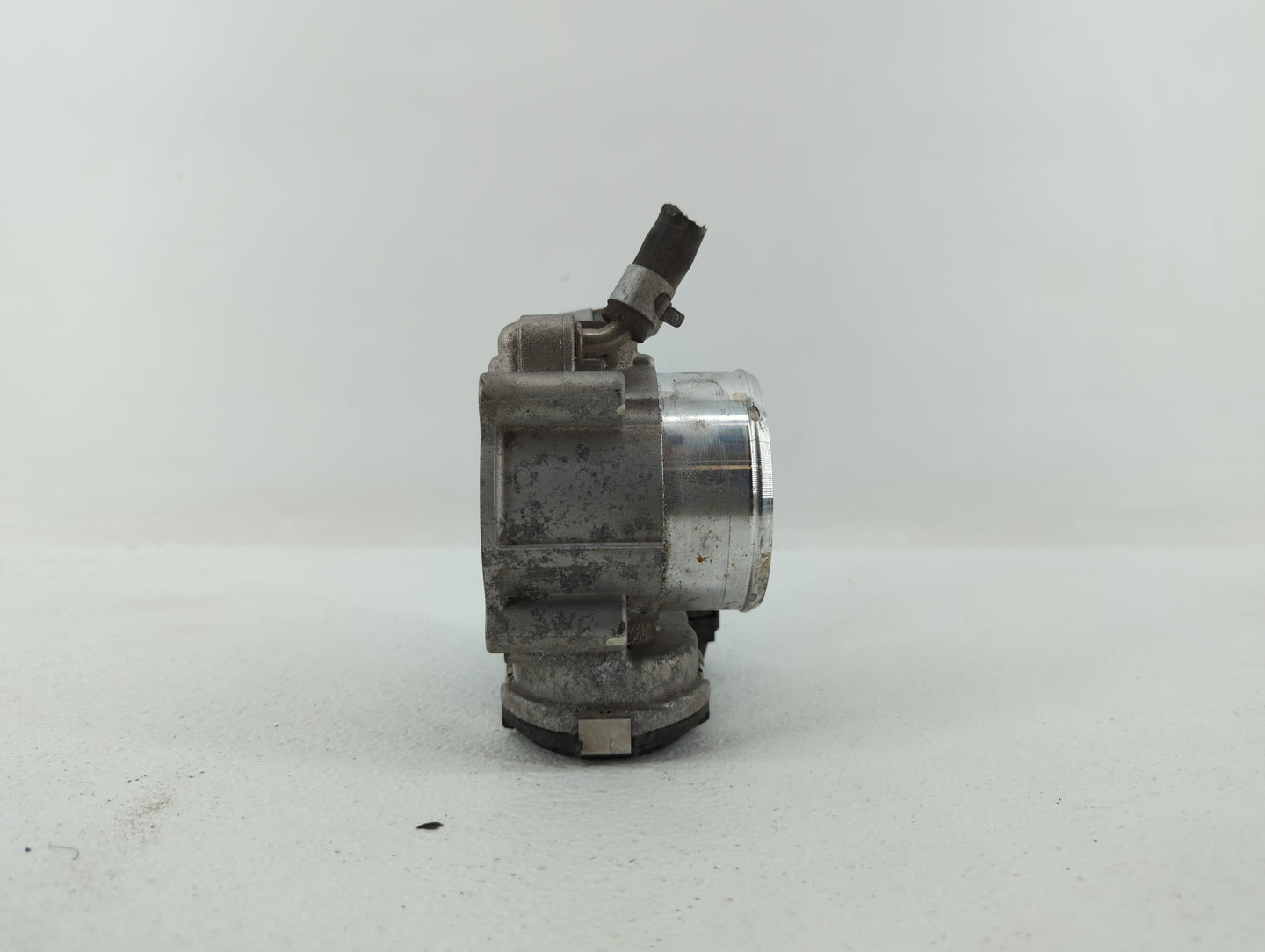 2017-2021 Kia Sportage Throttle Body P/N:0 280 750 618 35100-2G600 Fits Fits 2015 2016 2017 2018 2019 2020 2021 OEM Used Aut