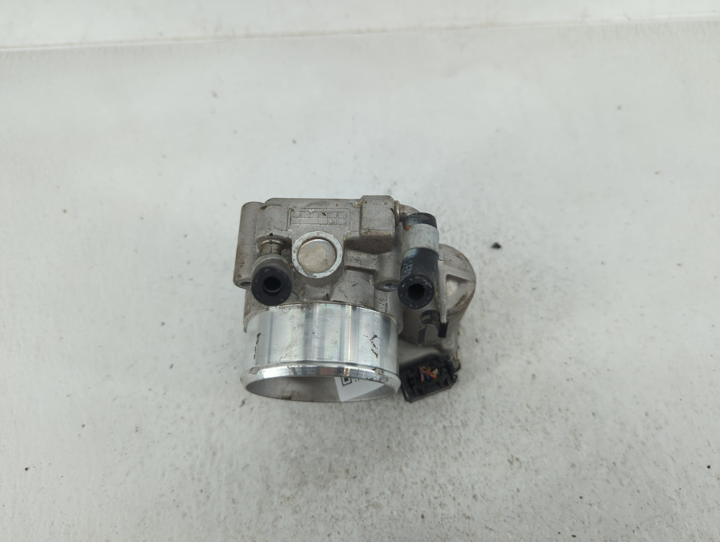 2017-2021 Kia Sportage Throttle Body P/N:35100-2G600 Fits Fits 2015 2016 2017 2018 2019 2020 2021 OEM Used Auto Parts - Oemu