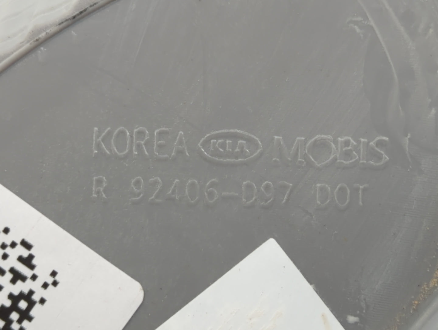 2017-2019 Kia Sportage Tail Light Assembly Driver Left OEM P/N:92406-D97 92406-D97 DOT Fits Fits 2017 2018 2019 OEM Used Aut