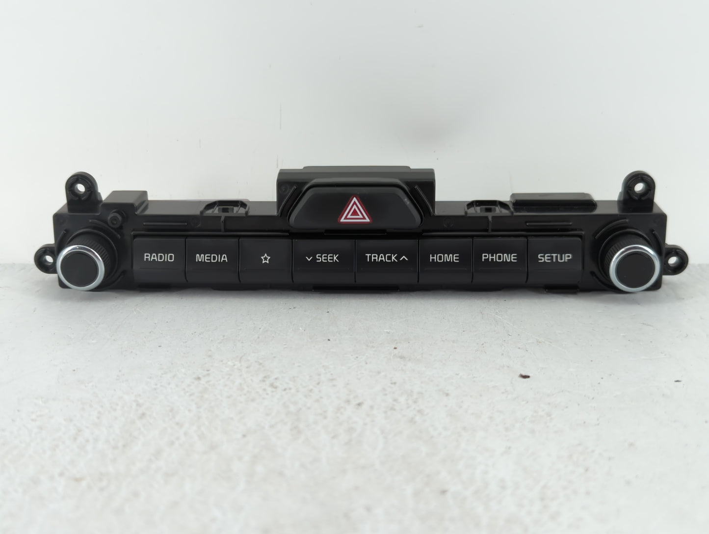 2017-2021 Kia Sportage Radio AM FM Cd Player Receiver Replacement P/N:D9965 69210 Fits Fits 2017 2018 2019 2020 2021 OEM Use