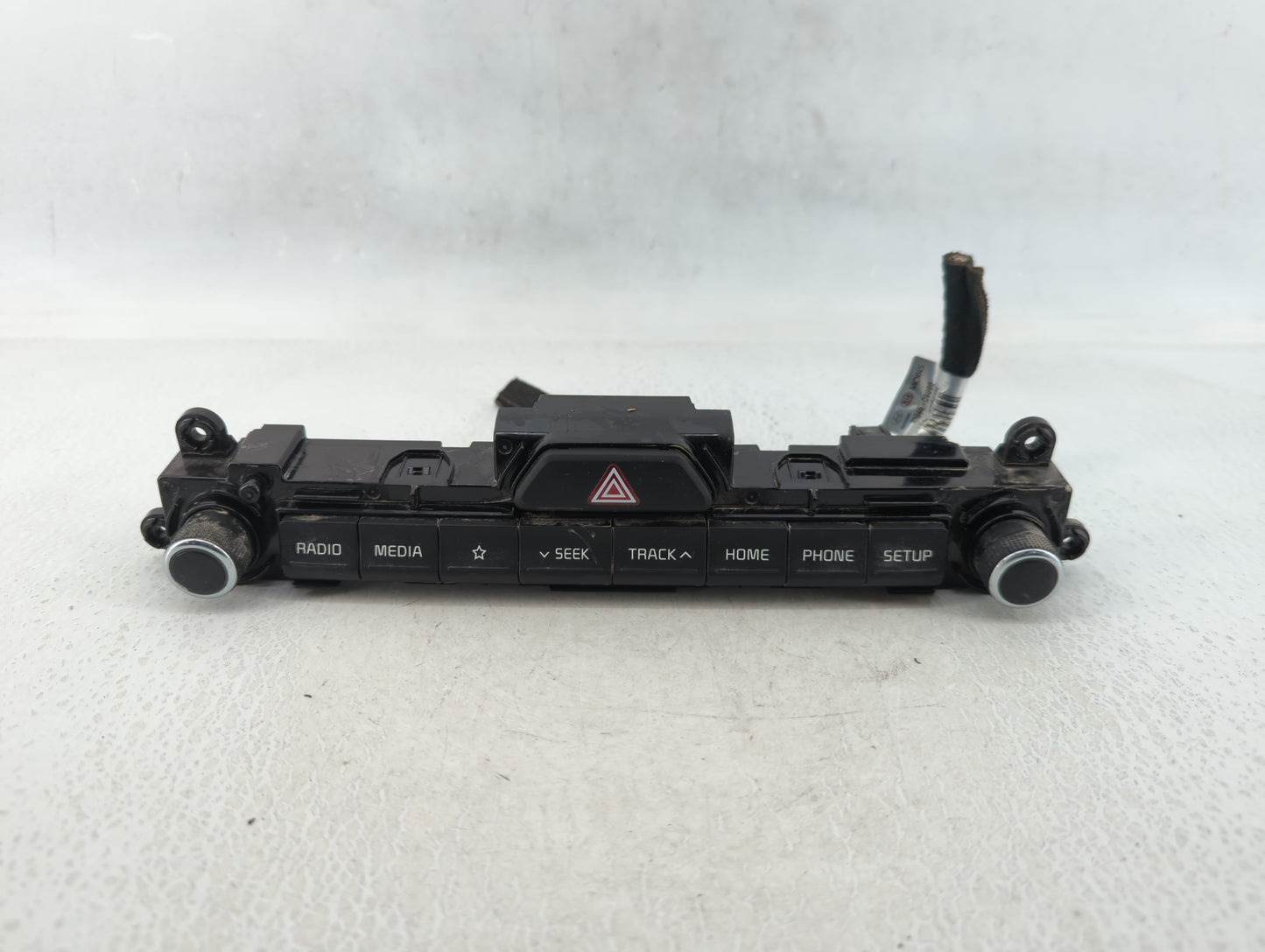 2017-2021 Kia Sportage Radio AM FM Cd Player Receiver Replacement P/N:D9965 69210 Fits Fits 2017 2018 2019 2020 2021 OEM Use