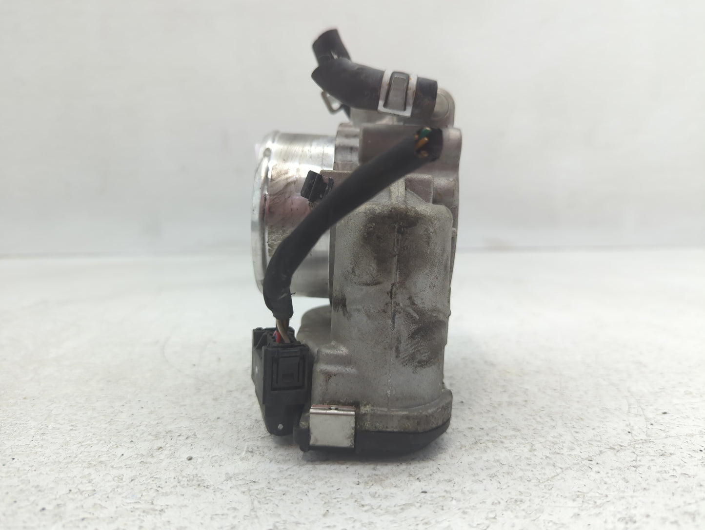 2017-2021 Kia Sportage Throttle Body P/N:0 280 750 618 35100-2G600 Fits Fits 2015 2016 2017 2018 2019 2020 2021 OEM Used Aut