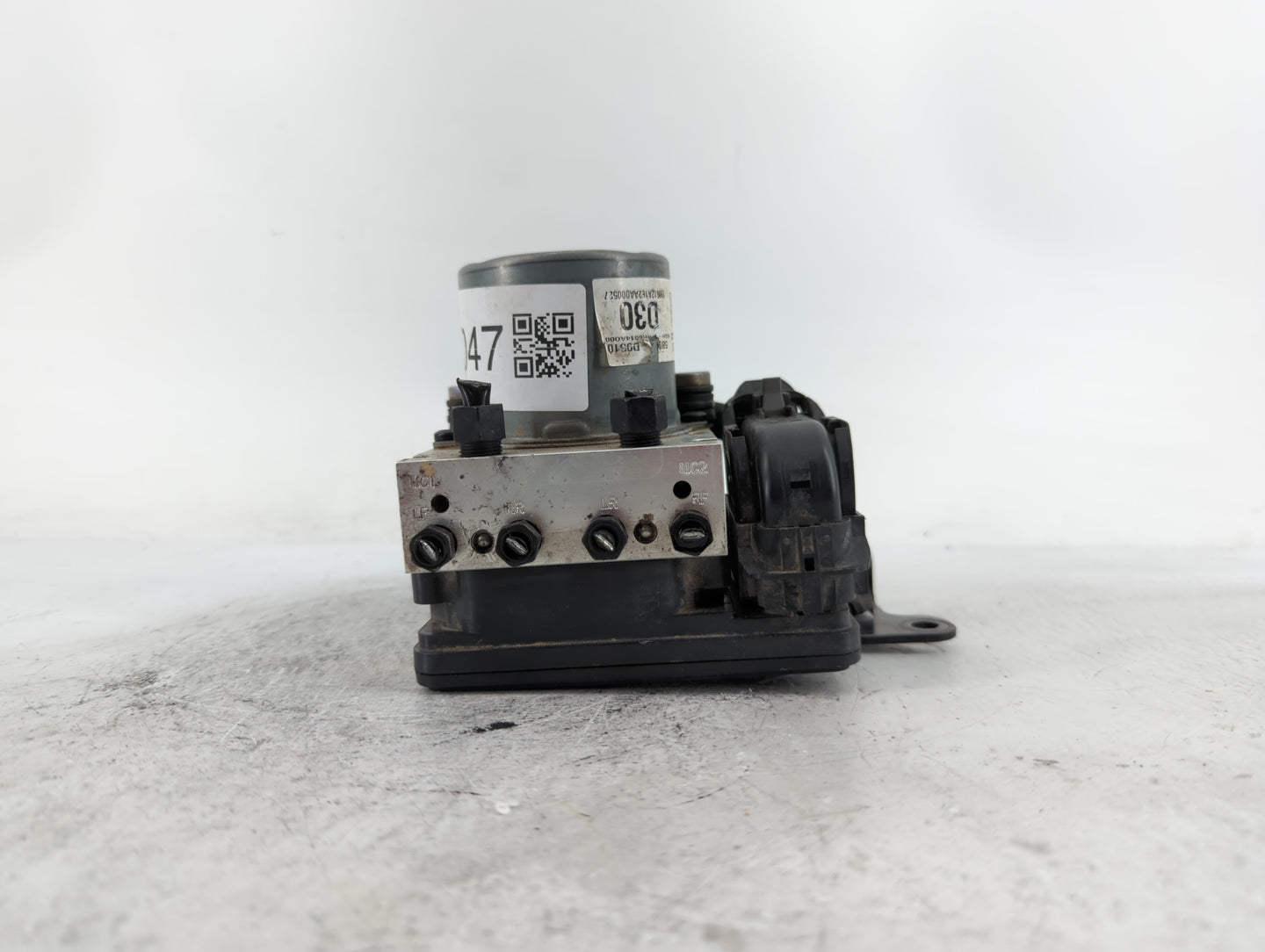 2020-2021 Kia Sportage ABS Pump Control Module Replacement P/N:D9510 D30 Fits Fits 2020 2021 OEM Used Auto Parts - Oemusedau