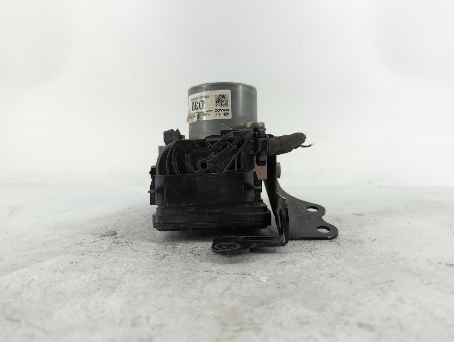 2020-2021 Kia Sportage ABS Pump Control Module Replacement P/N:D9510 D30 Fits Fits 2020 2021 OEM Used Auto Parts - Oemusedau
